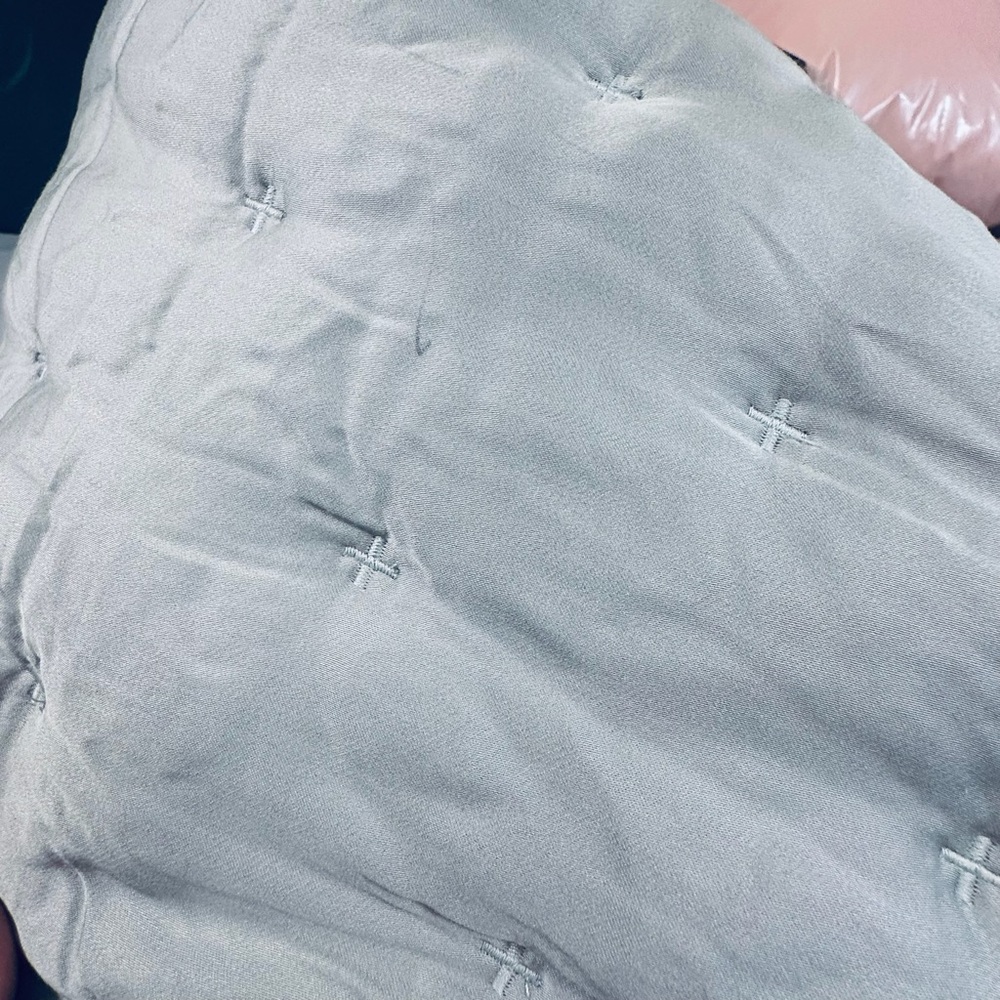 QUINCE Bamboo Quilt King/Cal King Light Grey 3237 - Picture 10 of 11